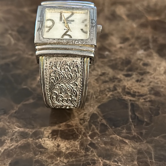 Watch  Vintage Geneva Elite  cuff style watch silver filigree ornate - Picture 9 of 10